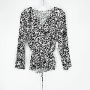 Old Navy Long Sleeve Animal Print Faux Wrap Top Medium